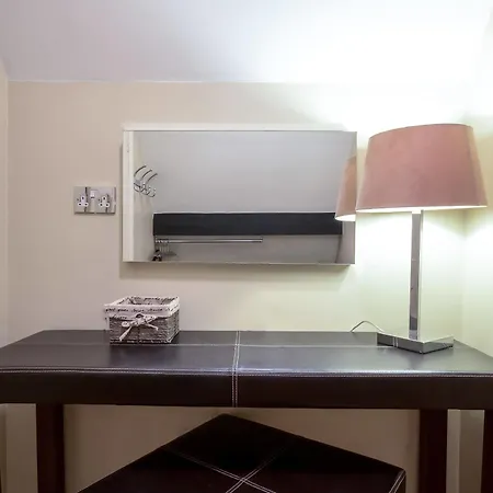 Hotel Clementine Йорк