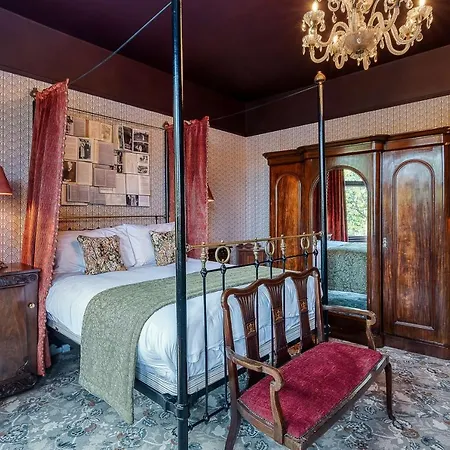Hotel Clementine's 5*
