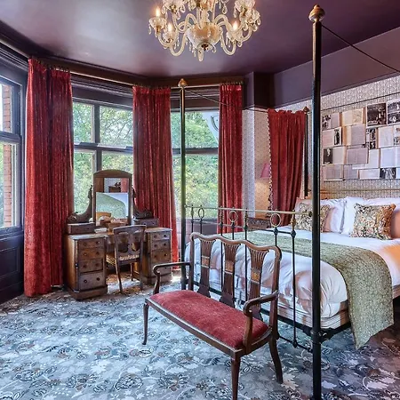 Clementine's Hotel