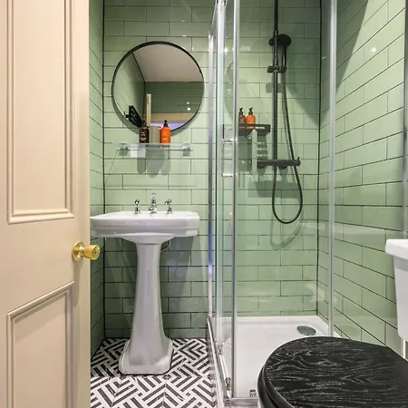 Отель Hotel Clementine 5*