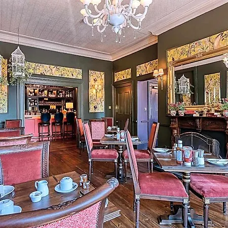Clementine Hotel 5*