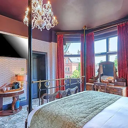 Clementine Hotel 5*