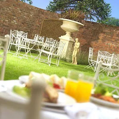 Hotel Clementine 5*