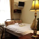 Clementine 5* York